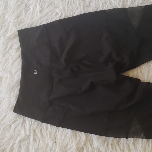 Lululemon leggings with mesh detail - Picture 6 of 6